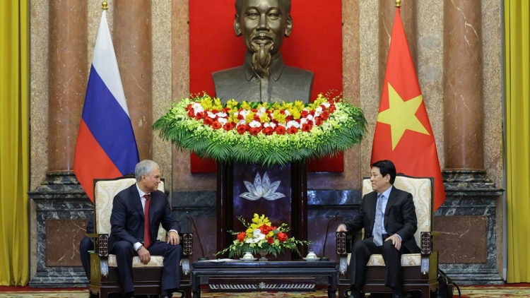 Củ tịc lơgar ồng Lương Cường wă Củ tịc Đuma Dà lơgar Nga