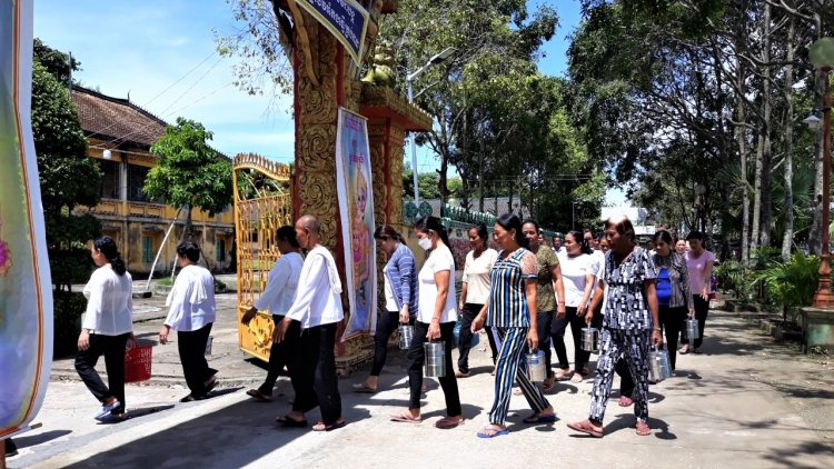 អំណរបុណ្យសែនដូនតានៅក្នុងលំនៅដ្ឋានថ្មី