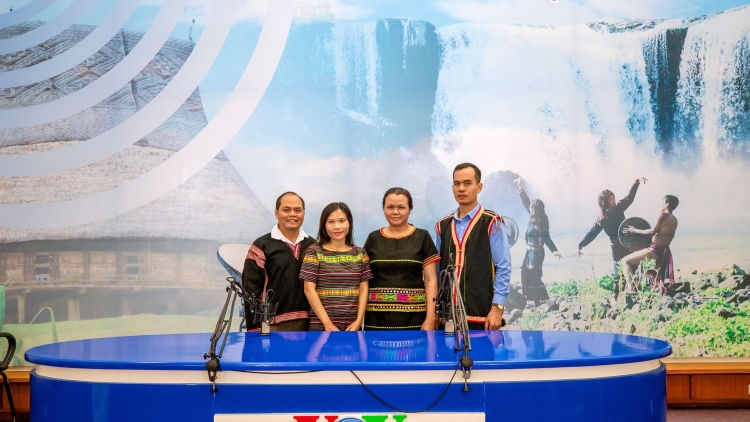 Pơblang bôh pơhiăp mrô tơlơi djuai ania ƀiă: Djă pioh bôh pơhiăp amĭ ba ama pơjing rơnuk mă yua mrô 