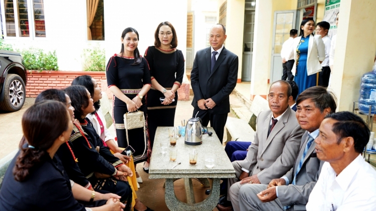 Sàh tiah ngài càr Dăk Lăk bơsram Wa Hồ bơh ală broă lơh mùl màl, ngan ngồn