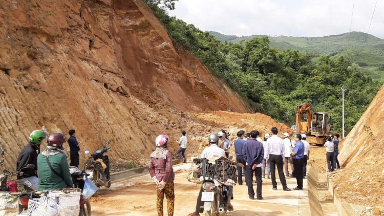 Ală sàh tiah bơnơm càr Gia Lai rơcang lài drơng wơl mờ jơnau pơhìn tơrlah ù, dà cò 