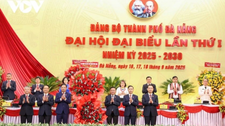 Ơi Trần Cẩm Tú nao pơhmư̆ hăng pơhiăp git gai mông Jơnum ruah khua ping gah ƀôn prong Đà Nắng tal 1