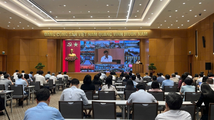 Hôp hnê tối, tơbleăng pơkâ, luât dêi Tơnêi têa xiâm