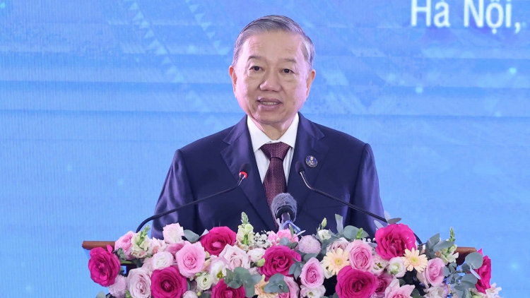 Tổng Bí thư Tô Lâm râng n’hanh pă Huân chương Hồ Chí Minh pă Thông Tấn xã Việt Nam