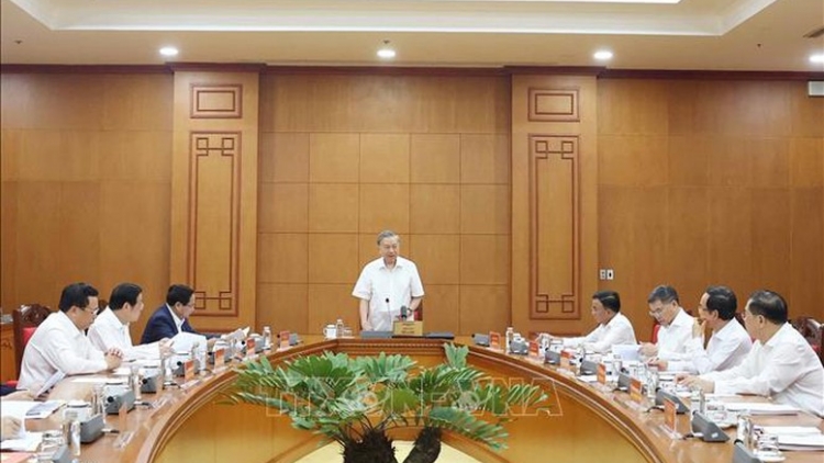 Pôa Tô Lâm Kăn xiâm pơkuâ hnê ngăn Đảng pêi cheăng ƀă mâu Tiểu ƀan hneăng hôp má 14 dêi Đảng