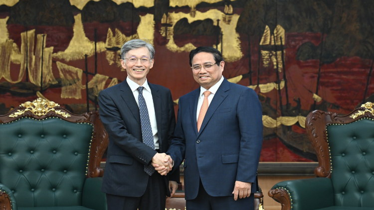 Khua dêh čar ơi Phạm Minh Chính tŭ jum Kơ-iăng khua anom bruă IMF