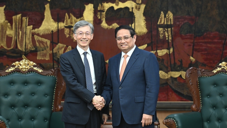 Thủ tướng ồng Phạm Minh Chính wă Phó Kwang lam bồ dờng IMF