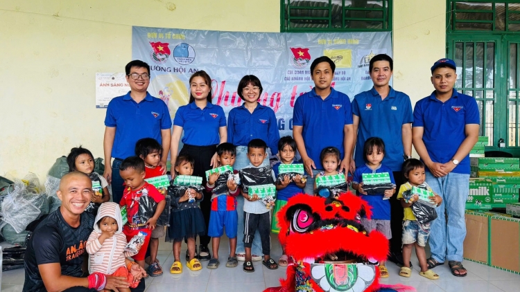 PA ĐỚP ĐOỌNG LÂH 300 HUN PR’HÊL HA P’NIÊN LUM PR’ĂT TR’MÔNG ZR’NĂH K’ĐHAP COH CHR’VAL TRÀ TẬP, TP. ĐÀ NẴNG