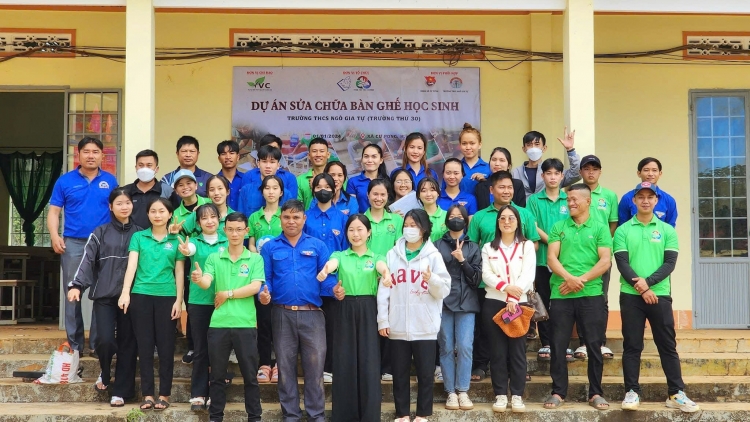 Đảng viên mda asei jih ai tiê hŏng klei hdĭp kreh dhar ti êpul êya