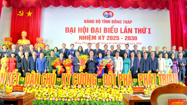 ពត៌មាន​ម៉ោង៦