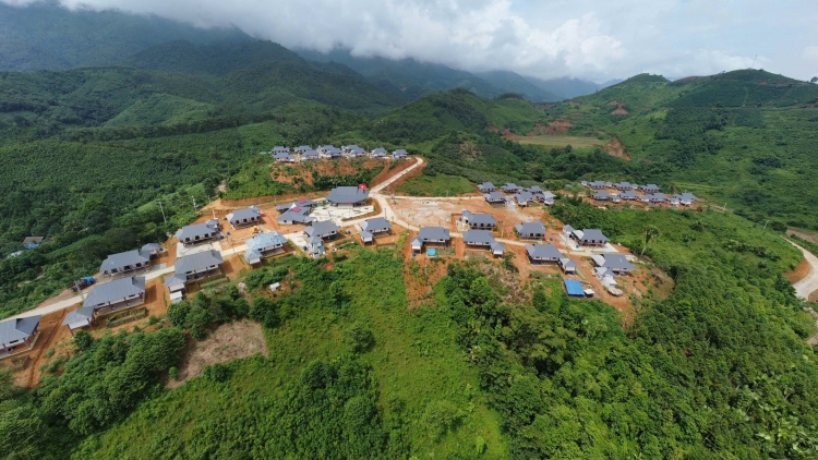 Ngon tô thứ 5 mự 02 căm bườn 10 pì 2025: Bón pâng vạy àu Lao Cài cựt pền tỉnh mả khày nẳng cuồng phổng