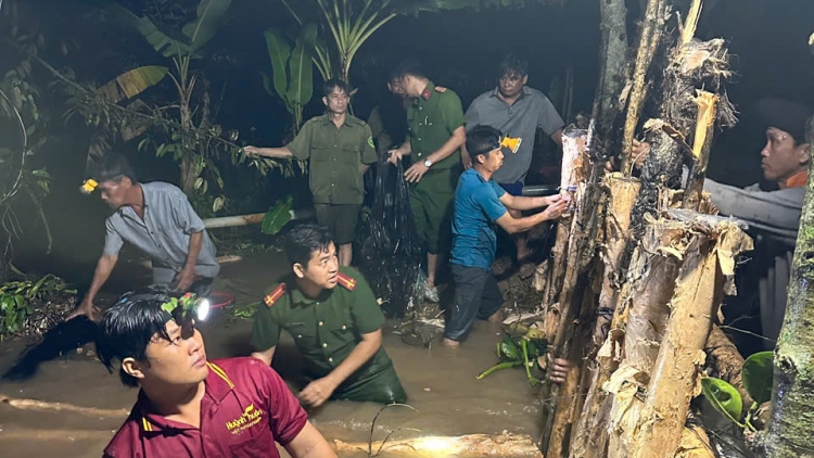 ពត៌មាន ម៉ោង​ ៦