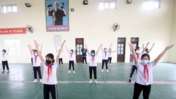 BREI IEK PRAONG PATAGOK ILAMO MENUAC URANG DALAM BRUK PATAGOK KINH TE – XA HOI 