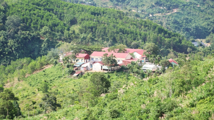 Quảng Ngãi hơtŏk jang 'lơ̆ng jơnŭm pơgơ̆r xah 