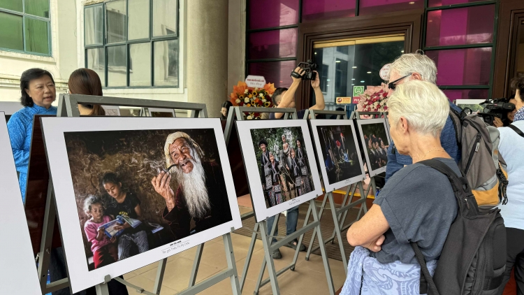 “Um ai tơdrong hơrih kơ dôm hơdrĕch kon kông Việt Nam”: Tơdrong ‘lơ̆ng hơiă cham char bri brăh păng kon bơngai