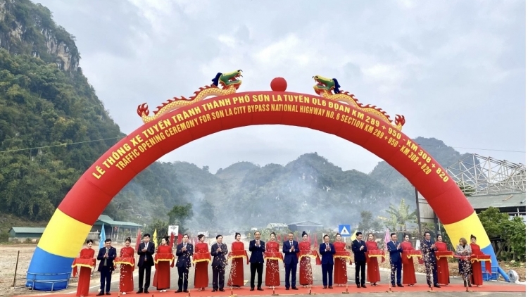 Chương trình phát thanh quam Tay tênh căm thứ 3 mự 28 căm bườn 10 pì 2025