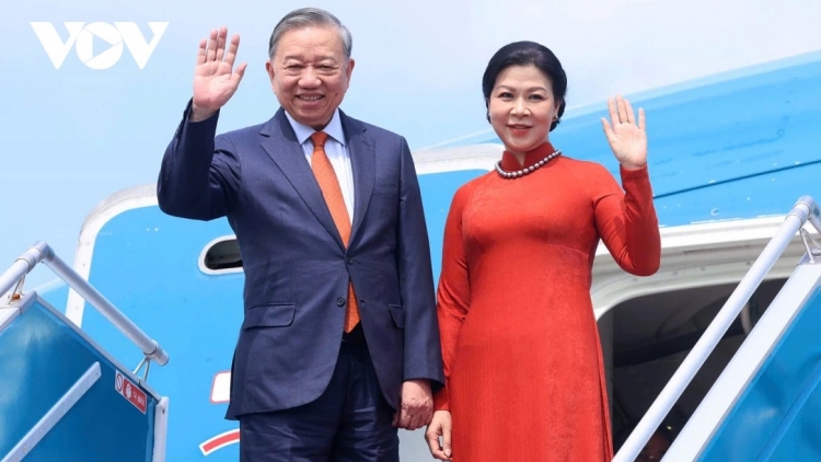 TỔNG BÍ THƯ TÔ LÂM LƯƠT LUM LÊY K’TIÊC K’RUUNG PHẦN LAN