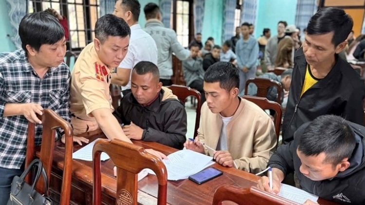 DỌO PAY ZÊN PA CHOOM LÂNG ĐOỌNG GIẤY PHÉP LÁI XE HA ĐHANUÔR A LƯỚI