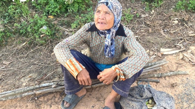 CÔNG AN ĐHỊ QUẢNG NGÃI Z’LÂH CRÂNG TRÔÔNG A DICH 95 C’MOO CRÊÊ XRANG CRÂNG COH BẤC GIỜ