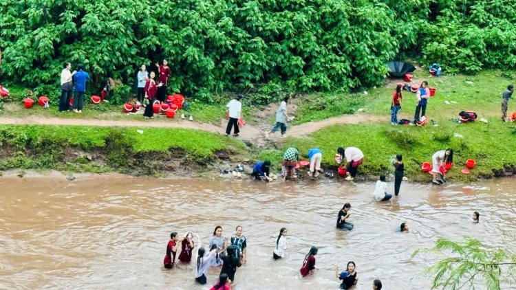 Tsaz yênhx nta suôz luk Hmôngz hnuz xiêz 09-10-2025