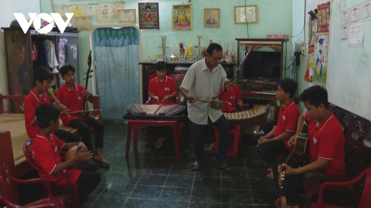 KHIK RAMIK RAGU RAGAM BHAP BINI BANGSA KHMER DALAM PHUM SOC