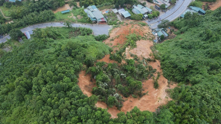 Xor xưv faz Baz hnuz xiêz 08-10-2025