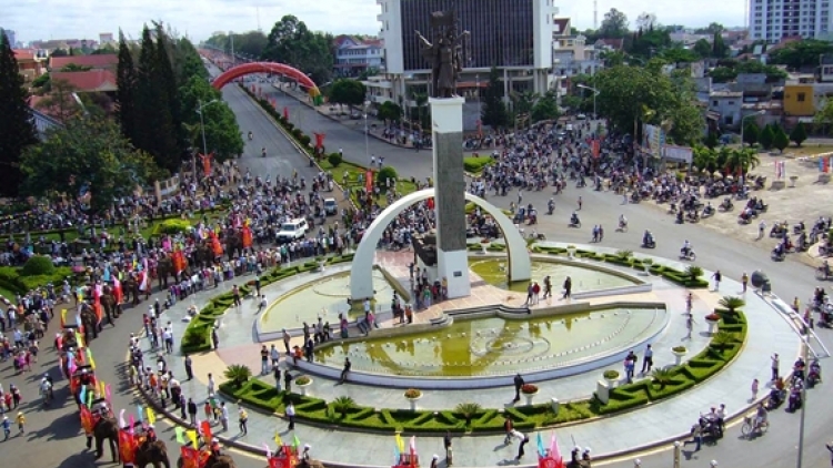 Buôn Ma Thuột đêm hội