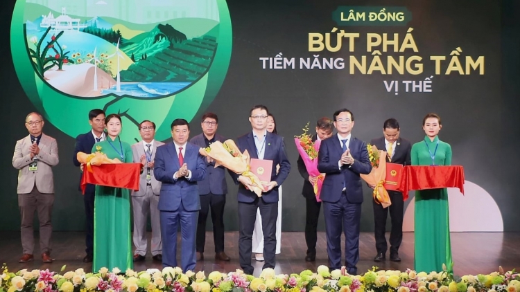 Lâm Đồng gơhòi gơjà geh 35 rbô tơmàn đong priă bơcri tơnơ̆ Pơrjum dờng Đảng ƀộ càr