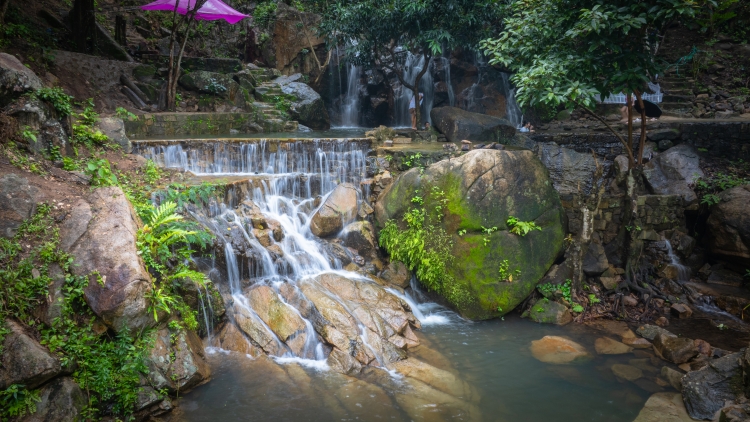 អាងយ៉ាង ជាគោលដៅទេសចរណ៍សម្បូរបែបឆ្ពោះទៅកាន់ខ្នាតអន្តរជាតិ។