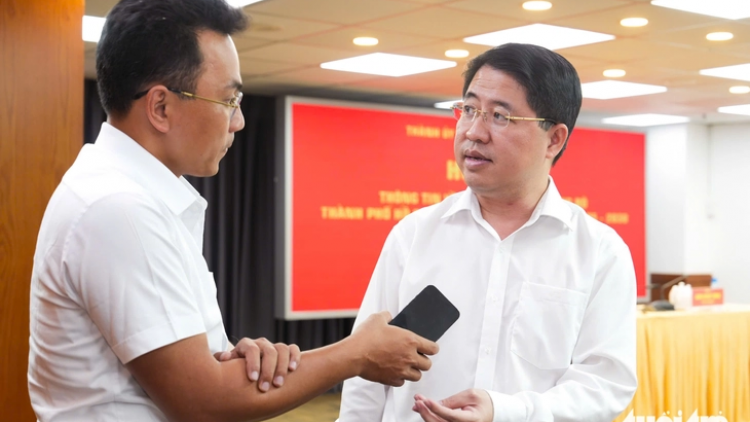 BAN RAYA HO CHI MINH PEIH LABIK PARANG KA KINH TE, ILAMO, XA HOI…SALAM UAN NYAOM ROYA NDANG BO BAN RAYA MBANG KA I