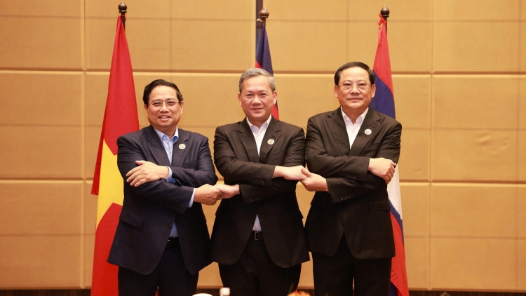 Khua dêh čar ơi Phạm Minh Chính ngă bruă hăng Khua dêh čar Kur laih anun Khua dêh čar Lao 