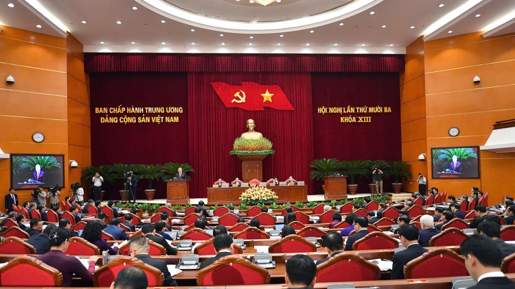 Khua git gai ping gah ơi Tô Lâm pơhmư̆ mông Jơnum lok 13 Khul khua gum bruă git gai Ping gah dêh čar tal 13