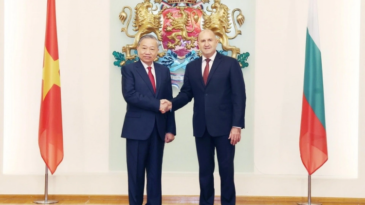 Việt Nam mờ Bulgaria tơngguh kâp gĭt gơ̆p gơguh tus Cau lơh broă bal jŏ jòng 