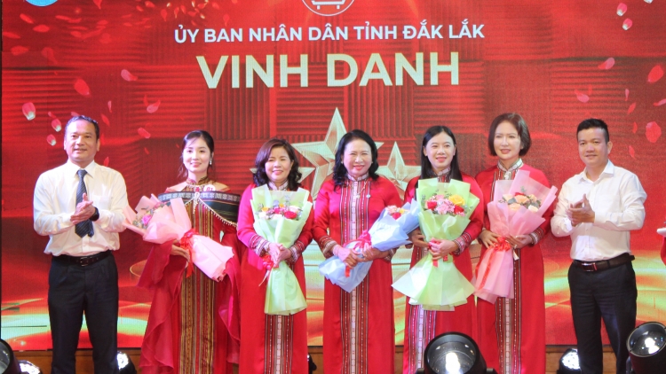 Dak Lak pơpŭ bơni kơ ƀing đah kơmơi ngă bruă mơdrô Ƀrô hrơi pioh kơ ƀing đah kơmơi Việt Nam