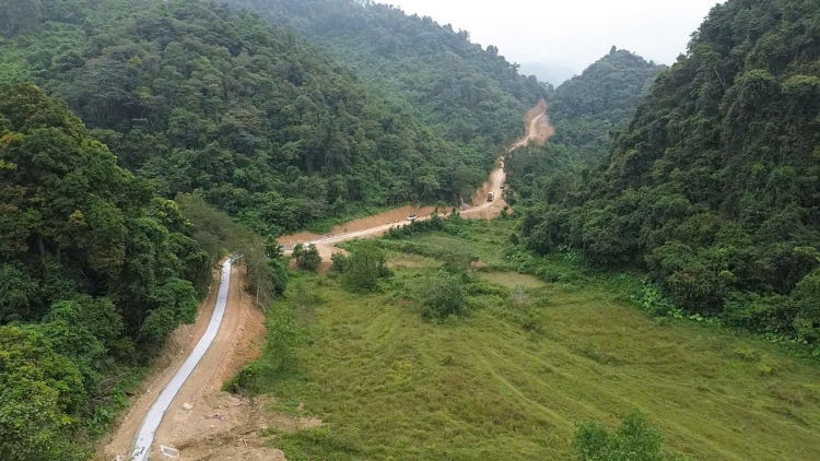 CAO BẰNG: HẾT TÀNG PÂY TẺO DÚ BẢN CỎN SLE KHOÁI PHIÊNG LẦNG XÁU BÚNG TẮM