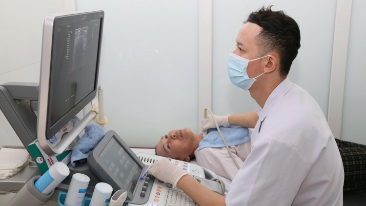 Amâo mâo ngă ngơi mang hŏng klei ruă toh hroh tuyến giáp