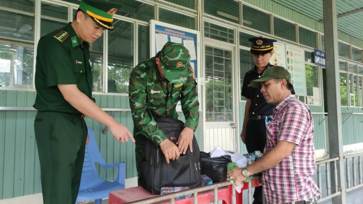 URANG LIN SIT THUN KHIK SALAMAT BHUM TAPEN NEGAR MỸ QUÝ TÂY