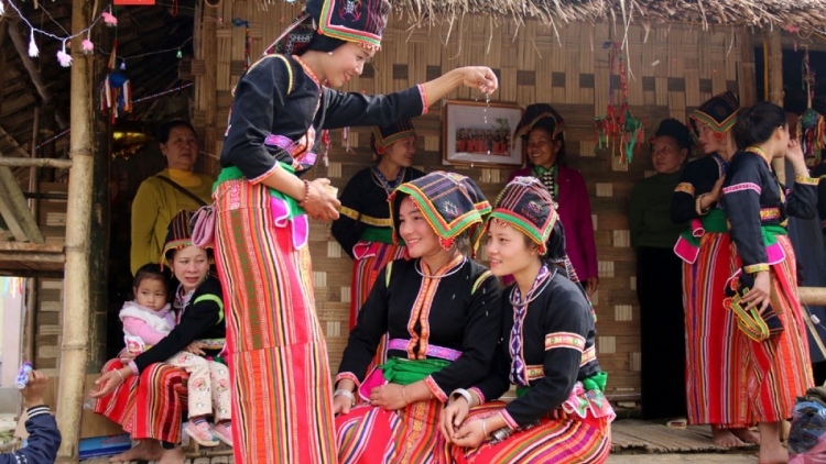 Tsaz yênhx nta suôz luk Hmôngz hnuz 22-11-2025