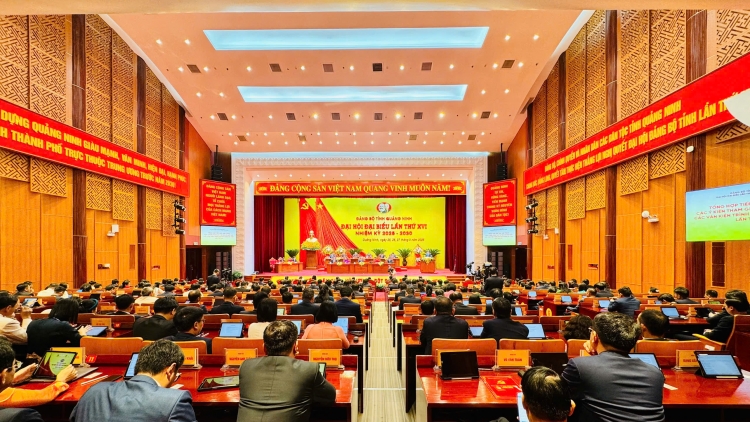 PỈ NOỌNG DÚ QUẢNG NINH TOỎNG CÓP CẰM SLẮNG KHẢU DỰ THẢO VĂN KIỆN ĐẠI HỘI PÀY TẢI XIV CÚA ĐẢNG