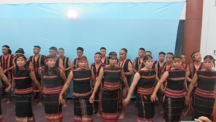 Adơi anet pơtơi Bia 