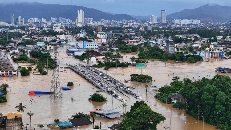 ពត៌មាន ម៉ោង ១៥ 