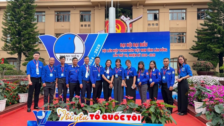 KAMEI URANG NDANG BANGSA K’HO PATO AKHAR HUROH, SALIH LEK TAKA SO DI MBON PALEI TAY NGUYEN