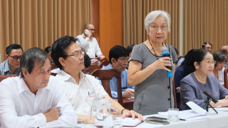 Pro tơdroăng loi ‘na luât ăm kăn ƀô̆ khên tơchĕng, khên pêi