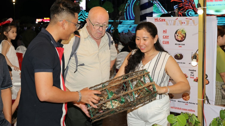 ខេត្តកាម៉ាវស័ក្តិសមជាអាណាចក្រក្តាមរបស់វៀតណាម 