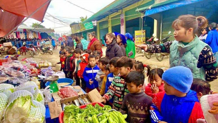  Quam kháo phổng Tày Bắc thứ 5 mự 27 căm bườn 11 pì 2025