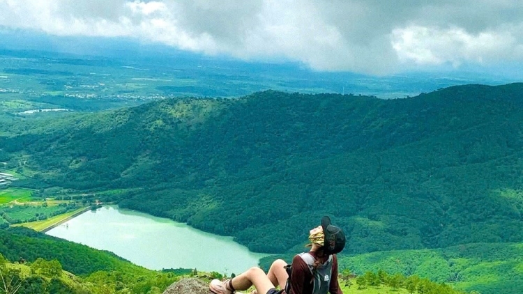 DƯƠNG CHỒM PHJA CHƯ NÂM DÚ SLẢNH GIA LAI