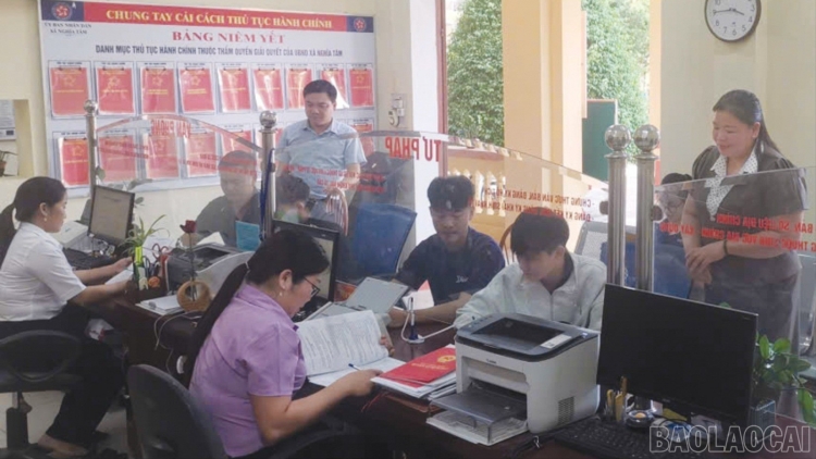 TỐI MẤƯ SLE PANG CHỎI PỈ NOỌNG VẰN HẲM ĐÂY