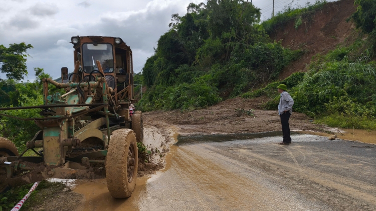 Nam Trung bộ ƀă Tây Nguyên mơ-eăm hbrâ ví ƀă kong mê têa kân