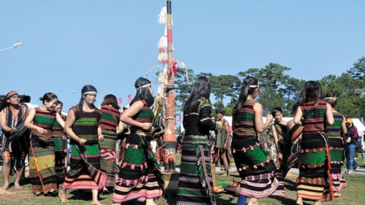 Jờng rơ bơta niam ùr ơruh dê