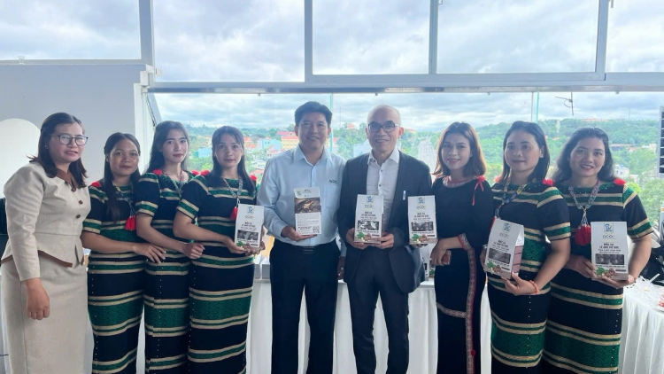 Nàng tờm macca bơtàu tơngguh kơnhăp jŏ Tây Nguyên